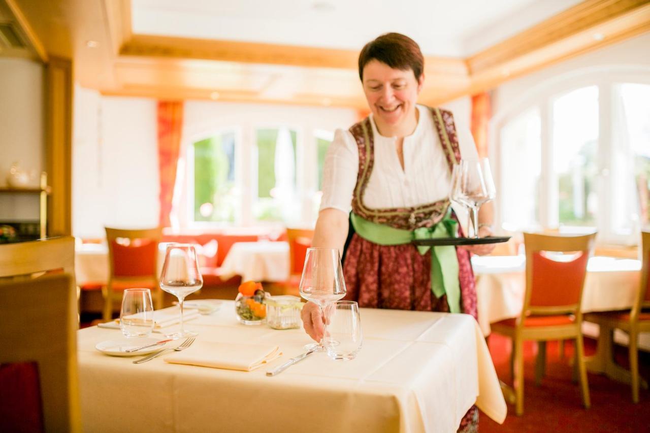 Hotel-Restaurant Sennhutte Im Herzen Des Sudschwarzwalds Kleines Wiesental Exteriör bild