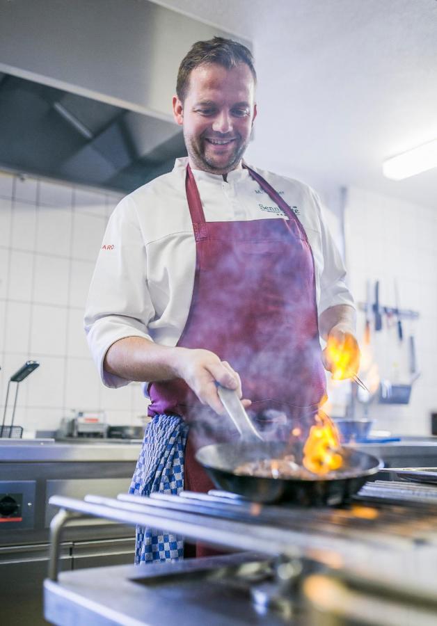 Hotel-Restaurant Sennhutte Im Herzen Des Sudschwarzwalds Kleines Wiesental Exteriör bild